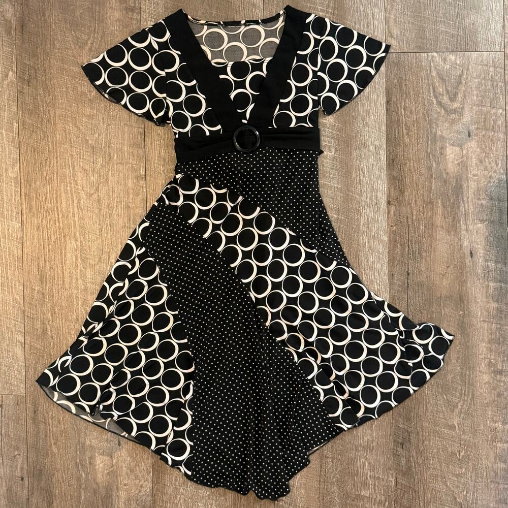 Black and White Geometric Circle Polka Dot Print XS
